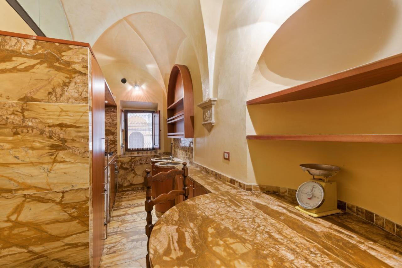 Appartamento Beatrice - Affitti Brevi Italia Siena Bagian luar foto